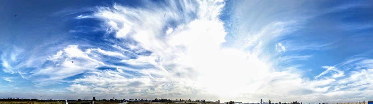 Fotografia del cielo di Roberto Spateri &mdash; Cameri (Novara), 11 ottobre 2015.