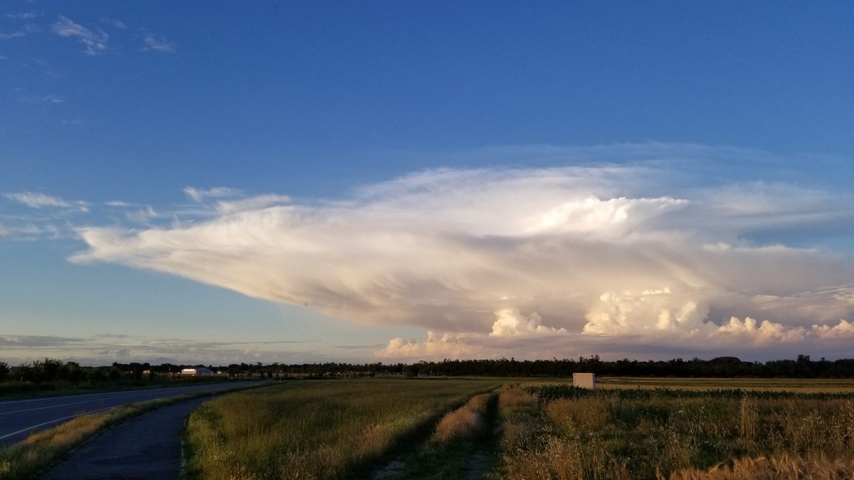 Fotografia del cielo di Roberto Spateri &mdash; Cameri (Novara), 14 giugno 2020.