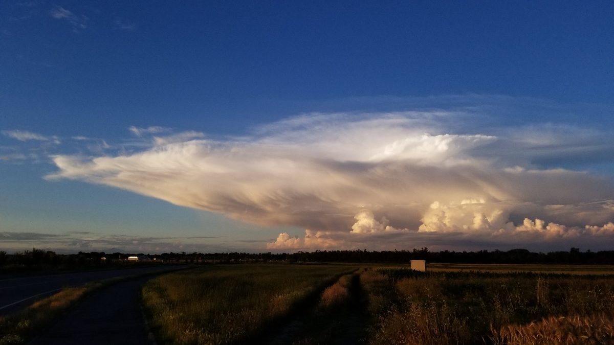 Fotografia del cielo di Roberto Spateri &mdash; Cameri (Novara), 14 giugno 2020.