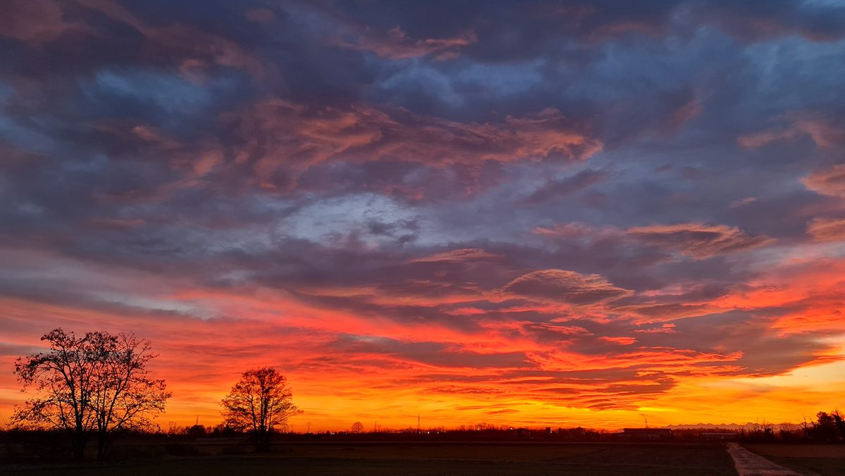 Fotografia del cielo di Roberto Spateri &mdash; Cameri (Novara), 3 febbraio 2023.