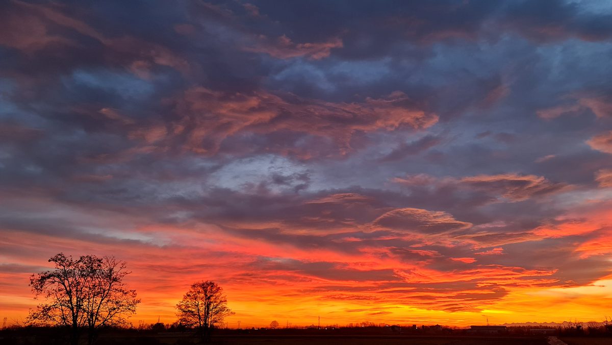 Fotografia del cielo di Roberto Spateri &mdash; Cameri (Novara), 3 febbraio 2023.